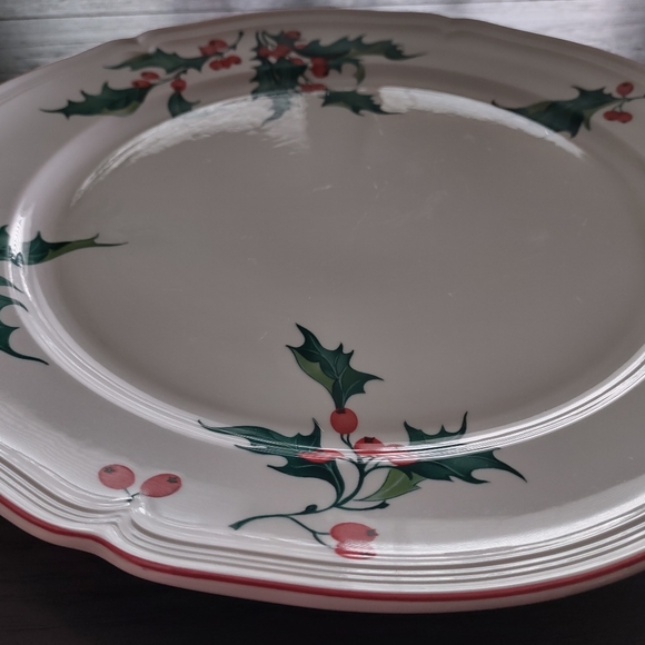 ‼️SOLD‼️ Villeroy & Boch Holly Large 12 3/8"  Round Serving Dish Plate - Picture 6 of 9